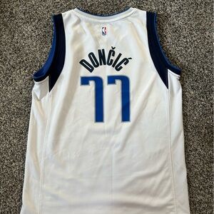 Dallas Basketball Jersey Kids XL